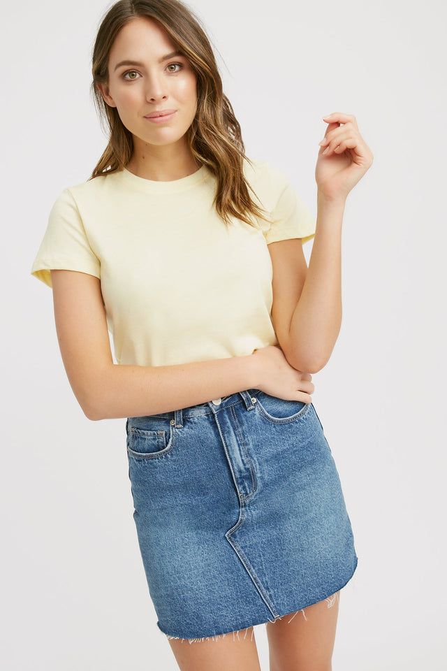 Light Essential Slim Tee